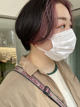 インビテーション(invitation) フロントインナーカラー・ハンサムショート・ピンクベージュ