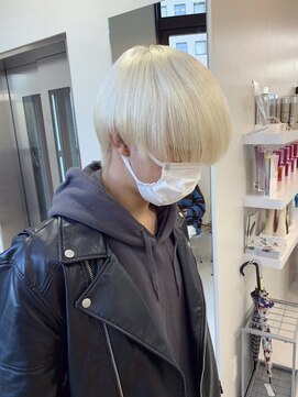 ペレ 渋谷(PELE) Y65_ ブロンド ブリーチ2回～