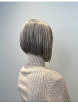 オフ(off)&nbsp;前下がりボブ