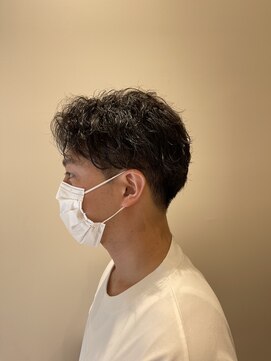 ダーチャ(Datsche) メンズヘア　かきあげパーマ