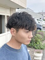 グート ヘアーメイク(gut HAIR MAKE) メンズ 波巻きパーマ 前下がりマッシュ