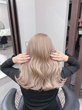 エミーバイモアムー(Emmie byMoremuu) 【アイリ】クリアミルクティー