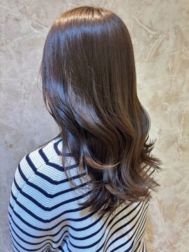 ダブルバイグリッター(W by GRITTERs) オリーブベージュ 透明感カラー 艶カラー セミロング