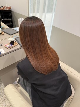 トッカ ヘアアンドトリートメント 難波店 プラチナ縮毛矯正