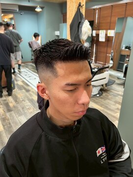 スタンドバーバー 柏(STAND BARBER) スペインカール/スパイキーショート/ブルーブラック/柏