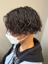 センターパート波巻きパーマスパイラルパーマツイストスパイラル