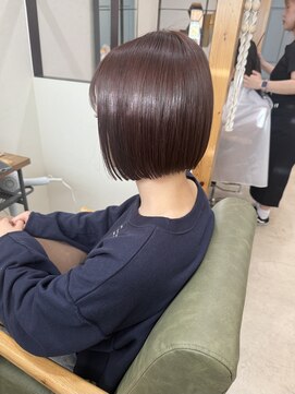 コク 千葉駅西口(COQU) ミニボブ/チェリーレッド/千葉【積田佳奈】