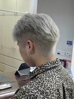 アウラ(AURA)&nbsp;ホワイトベージュ/メンズハイトーン/フェザーショート/ブリーチ