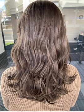 ウールバイレガーレ(uul by Legare/a) 大人シアーベージュミニウルフボブミディアムレイヤー