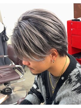 テンバイリップスヘアー(TEN by LIPPS hair) ホワイトシルバーアッシュバレイヤージュツーブロセンターパート