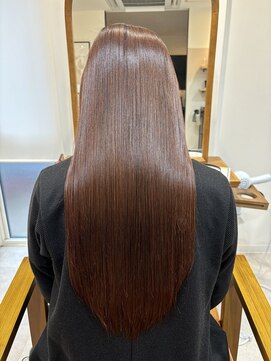 ロッカ(ROCCA) ロング×ストレート×髪質改善×艶髪×チェリーブラウン