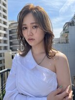 ジーナ 赤羽(XENA)&nbsp;顔型別ヘアスタイル特集/ワンホンレイヤー/ミルクティーブロンド