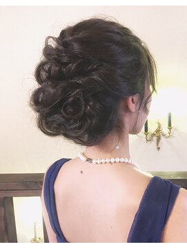 ロイ プラスアティック(roi +attic) 谷町6丁目美容室◇異空間美容室roi◆