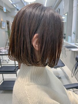 テトヘアー(teto hair) ミルクティベージュ 、前下がりボブ、フレンチボブ