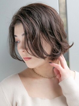 アース 佐賀夢咲店(HAIR&MAKE EARTH)の写真/佐賀夢咲店◆360度どの角度から見ても美しいショートヘアを実現♪オトナ女性も納得の技術と価格◎