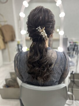 ラモ(RAMO) エレガントローポニーテール