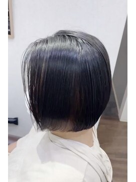 ボブフルール(BOB fleur) 艶々ショートボブスタイル