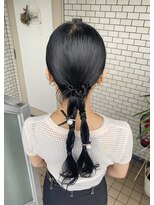 ツインアレンジ　ツインポニー　タイトヘア　カチモリアレンジ
