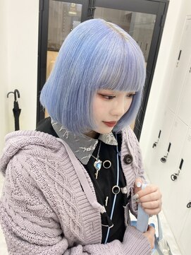 リル ラウム 原宿(LiL Raum) ペールブルー/原宿/原宿ブリーチ/ダブルカラー/レイヤーカット