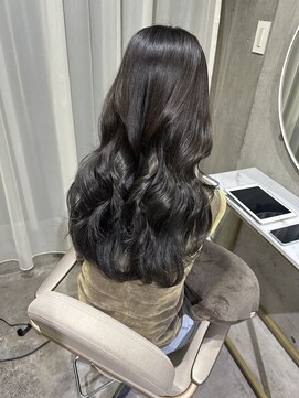 ニティー(Ngiti) オリーブグレー