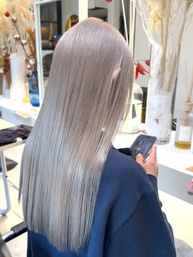 ジゼラ(GISELA) シルバーグレージュ グレージュ ミルクティーベージュ ブリーチ