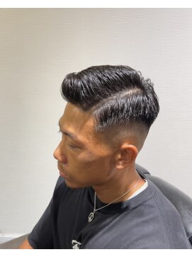 エフィル(EFILL) 七三サイドパートスキンフェード