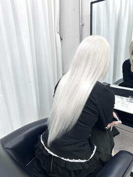 ウィステル ホワイトカラー【Raiya】