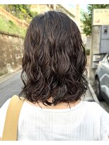 ナループロアオハナ(Nalu pu loa ohana)&nbsp;ミディアムパーマゆるめパーマ