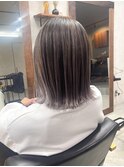 バレイヤージュ×外ハネレイヤーボブ