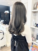 キャアリー(Caary)&nbsp;福山Caary透明感グレージュ寒色カラーオリーブ赤み除去艶ロング