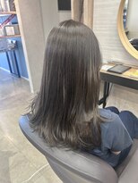 プリンプ トータルビューティ(PRIMP.total beauty)&nbsp;赤みなしブラウン　ラテカラー　レイヤーカット　透けるヘア