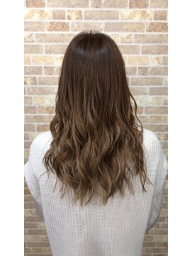 メルティエ(Mertie) グラデーションベージュ【mertie 錦糸町】