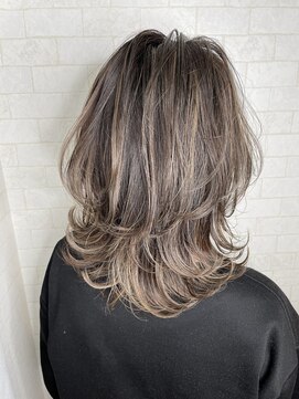 アルマヘア(Alma hair) くびれレイヤー