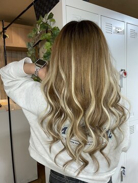 アンク クロス 関内店 ギャル！エクステでハイライト！【AOI】