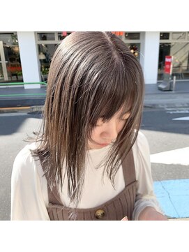 メゾンアクア 表参道(Maison ACQUA) ブリーチなしカラー　透明感　グレージュ