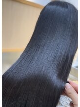 ワヴ ヘアー(WUV HAIR) カット＋美髪矯正ストレート＋アクア生トリートメント