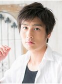 簡単スタイリングの暖色系カラー爽やか刈り上げショートe仙台