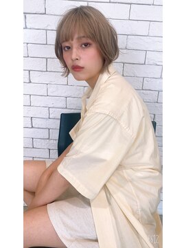 トゥーリ(tuuli) 大人かわいい◆くびれレイヤー　前髪ピンクベージュ　髪質改善