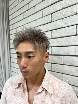 レピー(Repit) スパイキーショート×ホワイトベージュ
