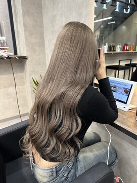 ラピス 大阪心斎橋店(Lapis) (REIYA)ミルクティーグレージュ×スーパーロングエクステ