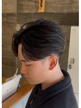 メンズギフト(men's GIFT) 刈り上げツーブロックフェザーパーマセンターパート