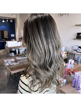 ミルシンク(1005mille cinq) バレイヤージュ/グレーカラー