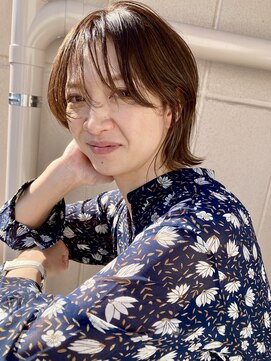 アレー(...alley) ナチュラルウルフ