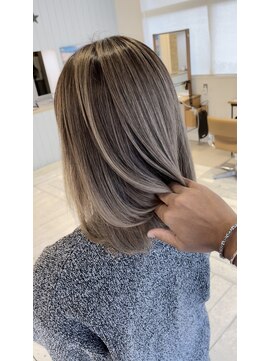 ブルー(BLUE) ミルクティーバレイヤージュ