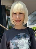 xブリーチ/イメチェン/ホワイトブロンド/外ハネボブ/美髪/
