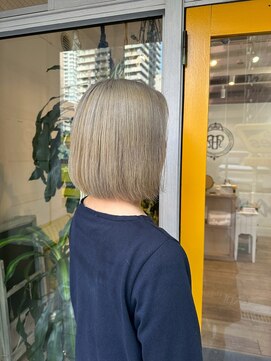 プシュケ(PSYCHE) 透明感シルキーベージュ丸み小顔ハニボブ大人可愛い20代30代