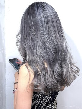 ブレイズヘアー(BLAZEhair) 【色気UPスタイル】ホワイトシャドールーツ×ブリーチ２回