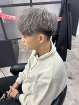 シーバイスリー 綱島(C×3)&nbsp;メンズ人気カラーのグレーシルバー