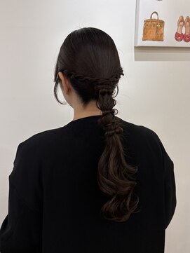 ロビー(LOBBY) タイト編みおろしヘア♪