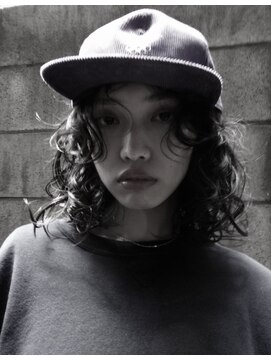 シム 千葉(sim) デザインパーマ　stylist  nana 【千葉駅】